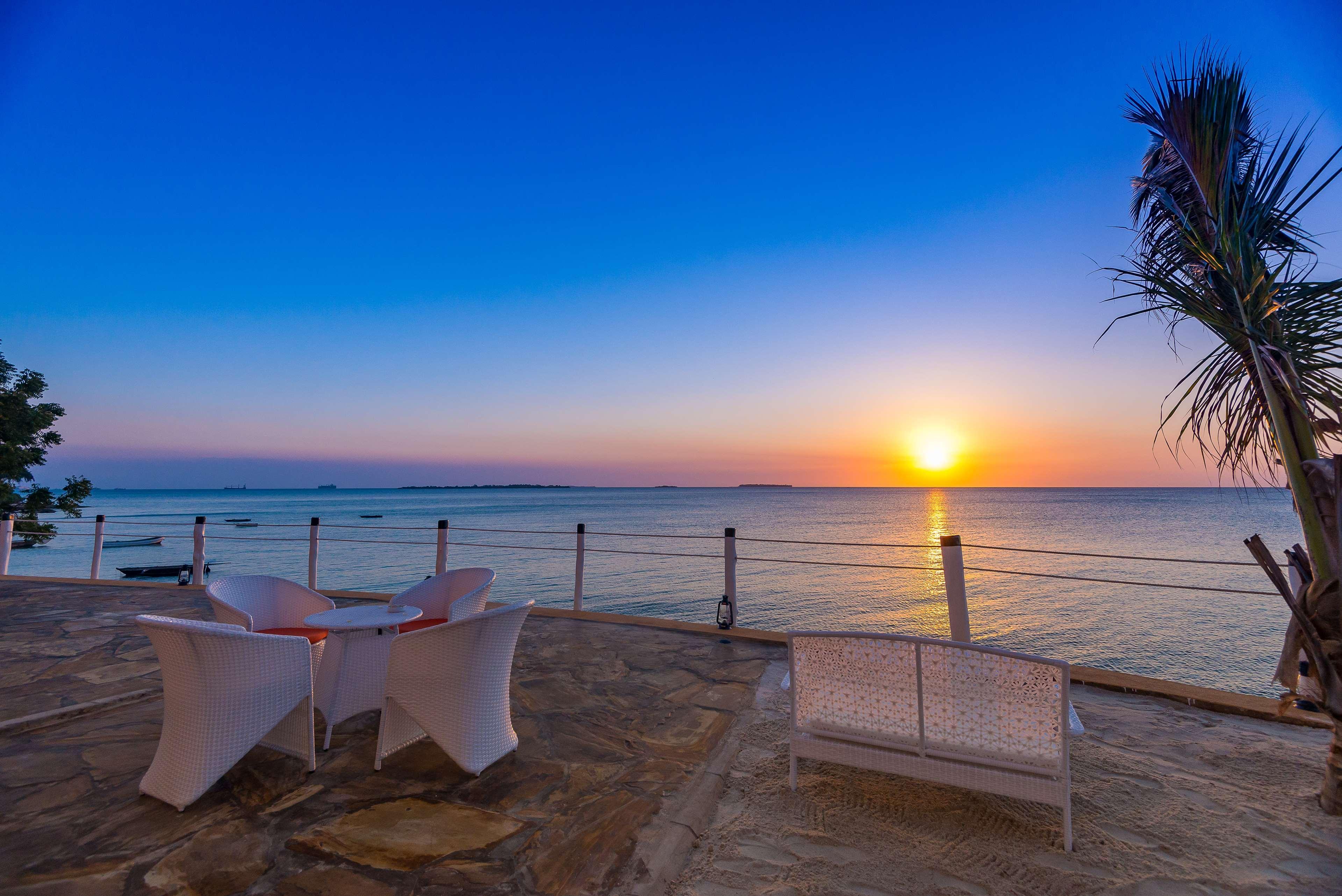 Golden Tulip Zanzibar Resort Bagian luar foto